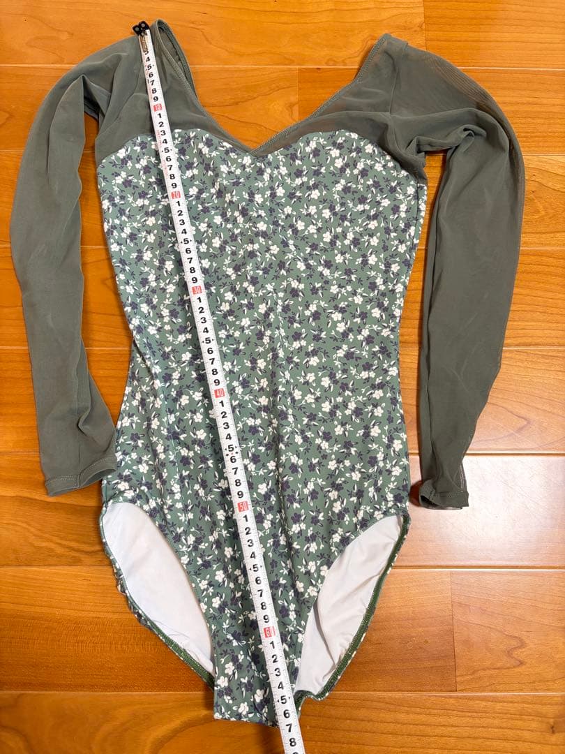 stinaスティナ　レオタード　Lサイズ花柄長袖