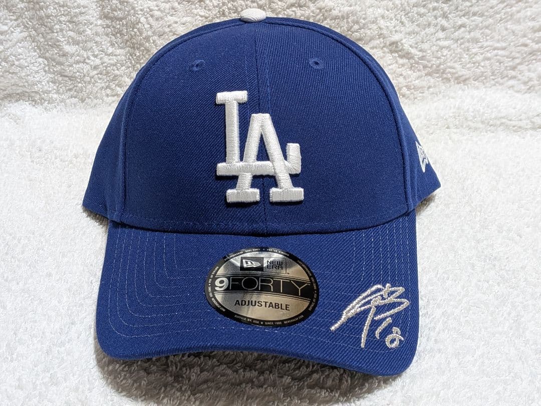 新品宅配便発送 MLBドジャース山本由伸投手サイン刺繍入りNEWERAキャップ青