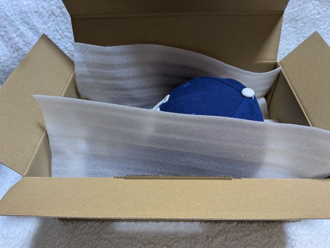 新品宅配便発送 MLBドジャース山本由伸投手サイン刺繍入りNEWERAキャップ青