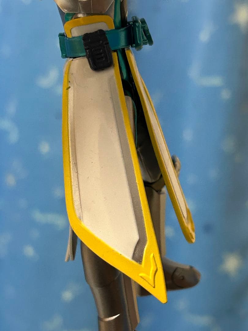 【欠品・塗装ハゲあり】フィギュアーツ　仮面ライダーリバイスセット