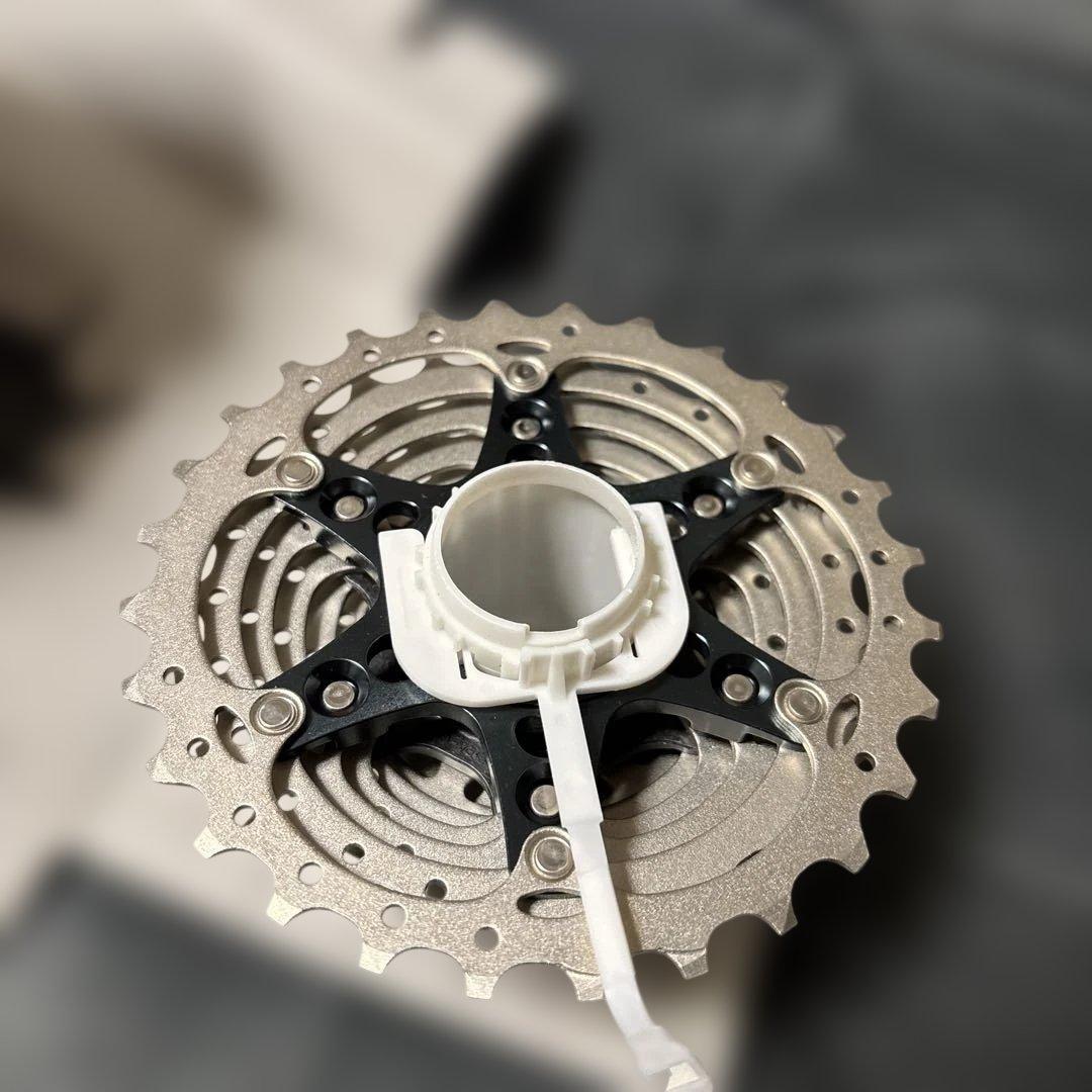 未使用　シマノ　SHIMANO CS-R8000 11-28T