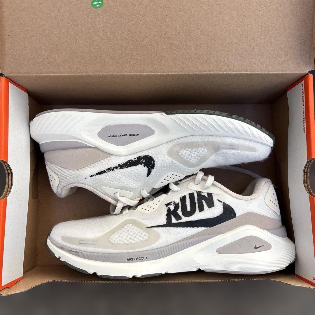 【美品】NIKE STRUCTURE 26（ストラクチャー26）27.0cm