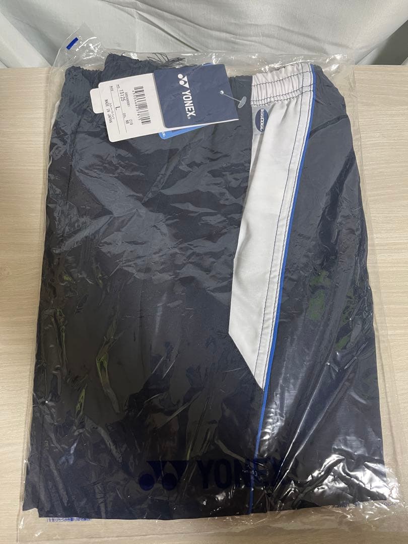 【新品タグ付】ヨネックス ウェア4点セット Lサイズ シャツ パンツ 靴下