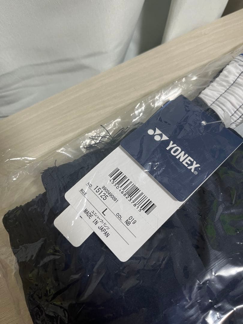 【新品タグ付】ヨネックス ウェア4点セット Lサイズ シャツ パンツ 靴下