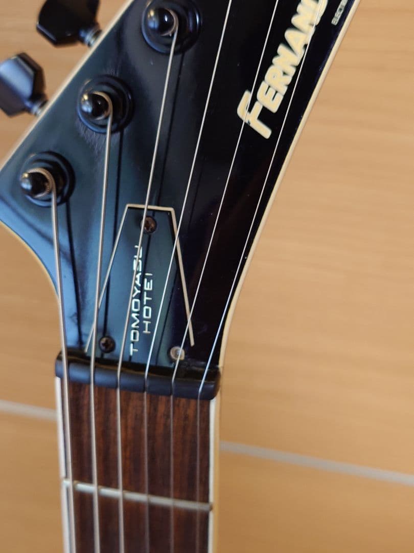TE-95HT 白ラインのみスワロフスキー貼り 布袋モデル