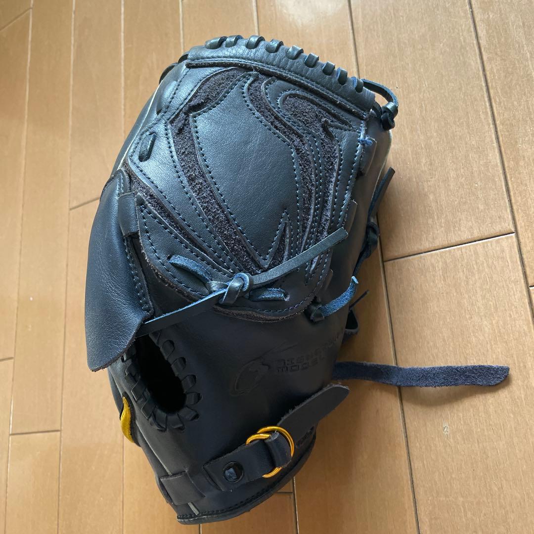 ナイキ 少年軟式グローブ ダルビッシュモデル 黒 野球
