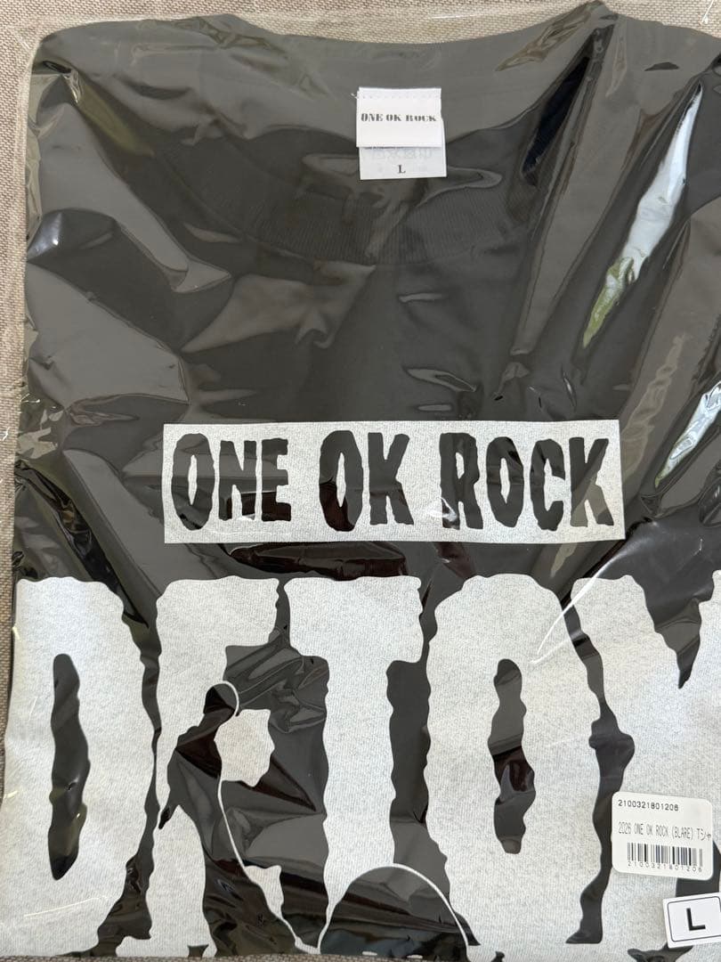 ONE OK ROCK DETOX XX Tシャツ 2026