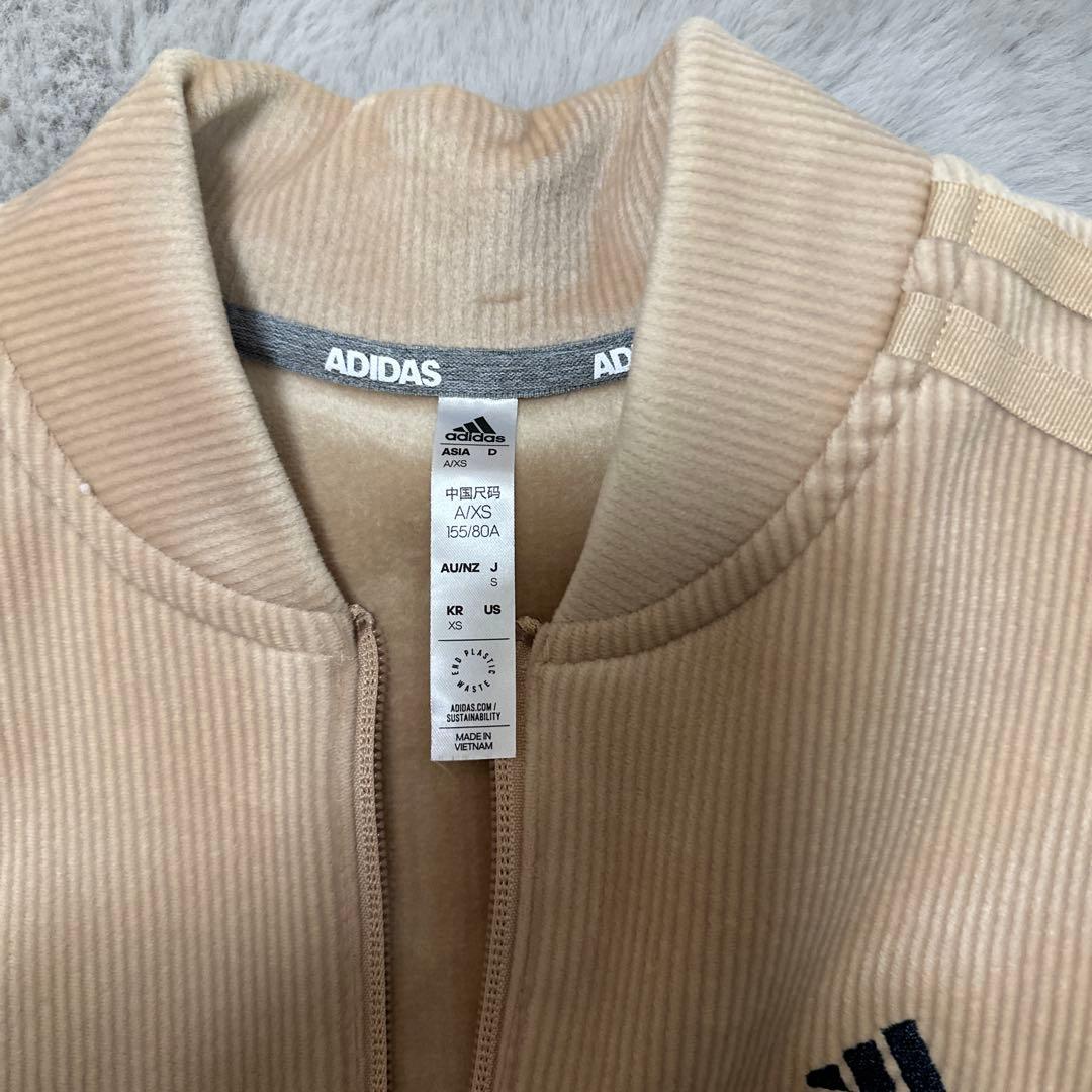 adidas ベージュ コーデュロイ セット