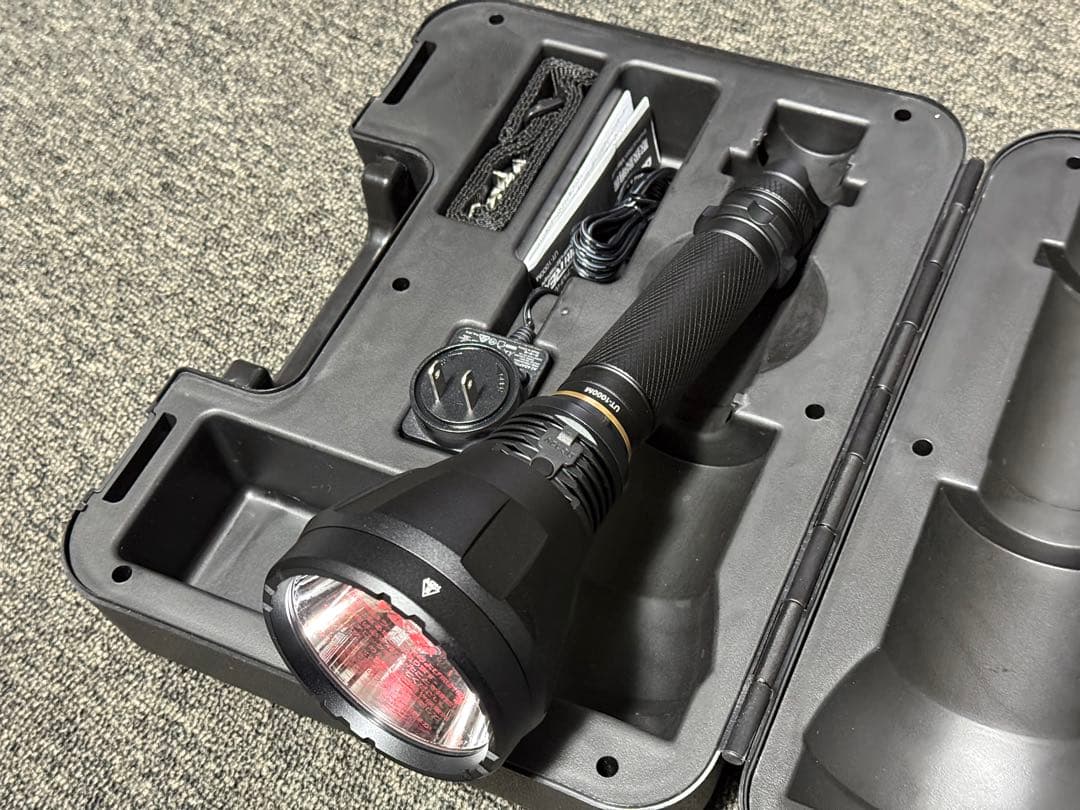 【新品】 ジェントス UT-1000M LED フラッシュ ライト 懐中電灯