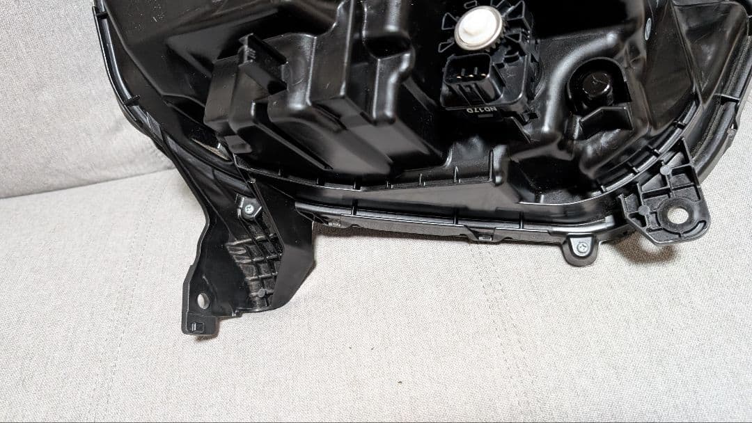 ホンダNボックス純正LEDヘッドランプ左側 スタンレーW-3106　美品