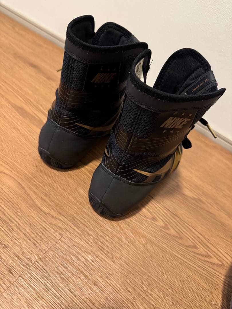 NIKEボクシングシューズ ハイパーKO ブラック×メタリックゴール28cm