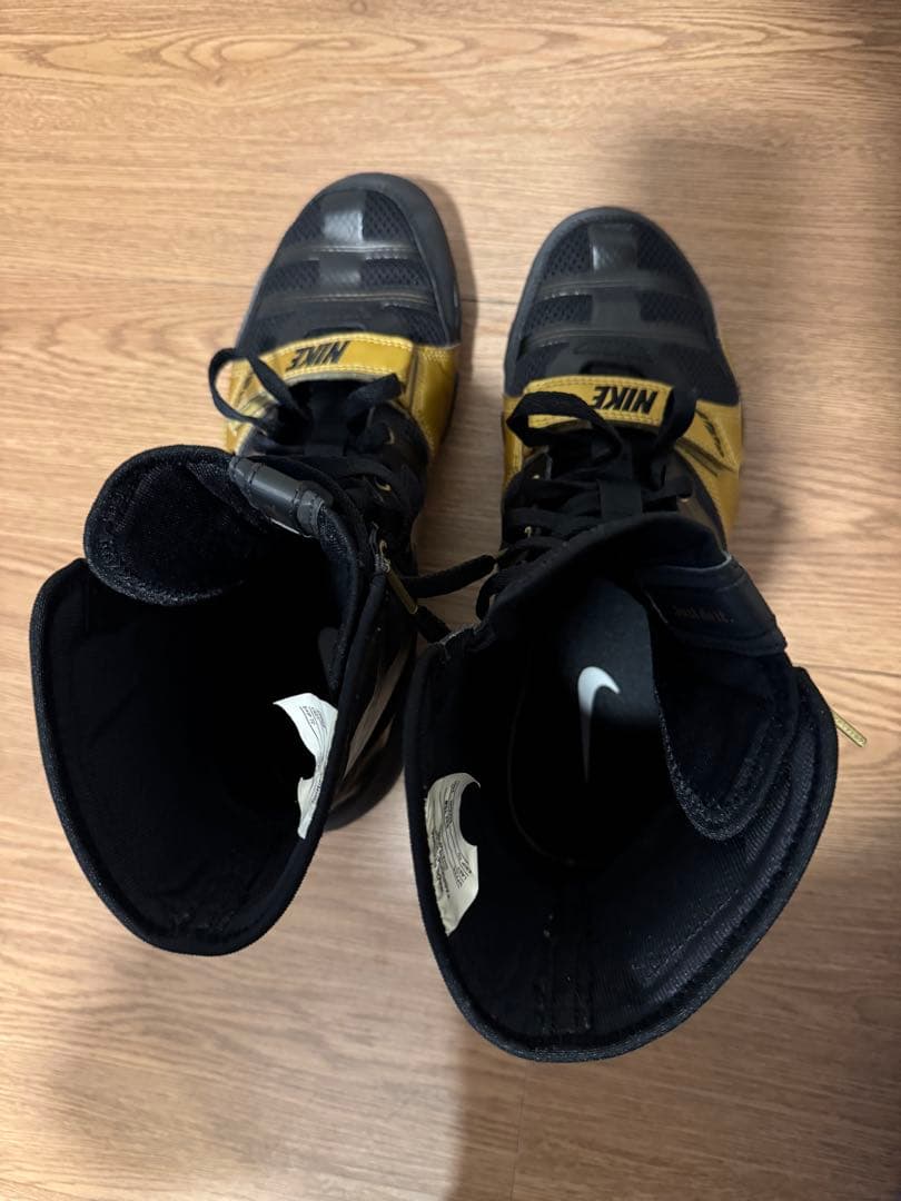 NIKEボクシングシューズ ハイパーKO ブラック×メタリックゴール28cm