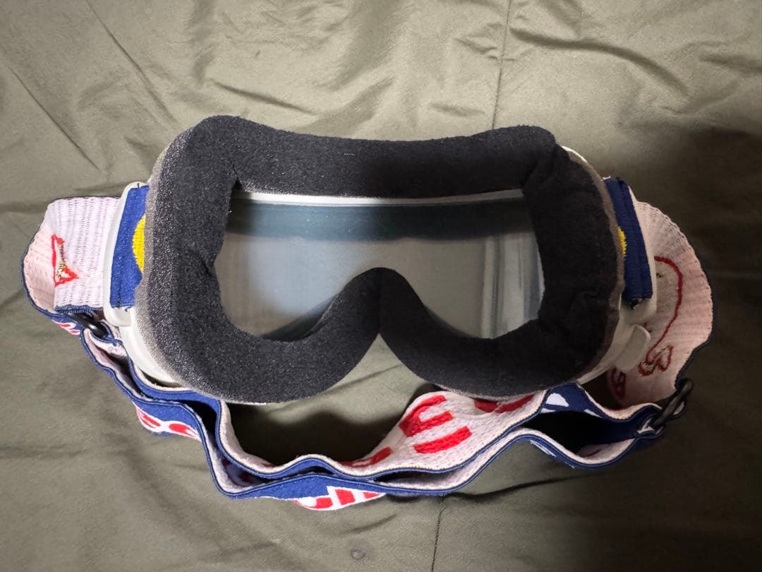 【値下げ】Red Bull SPECT ゴーグル 1回使用 マグネット式