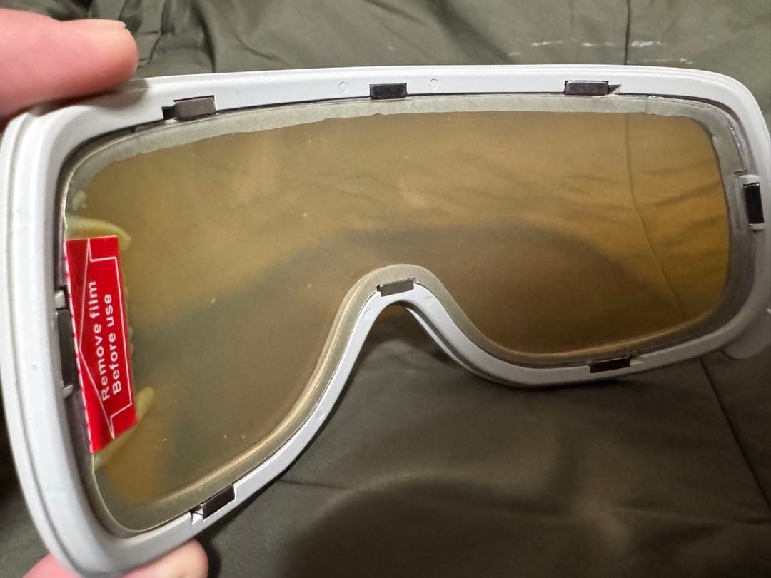 【値下げ】Red Bull SPECT ゴーグル 1回使用 マグネット式