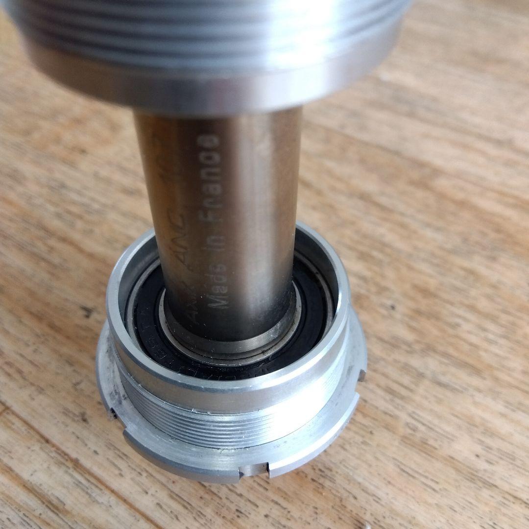 SPECIALITES TA　ボトムブラケット　BB　107mm　JIS