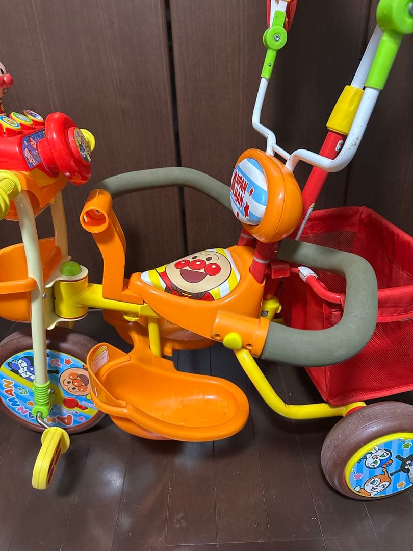 アンパンマン 三輪車 SG規格 かじとり 手押し棒 おでかけ三輪車