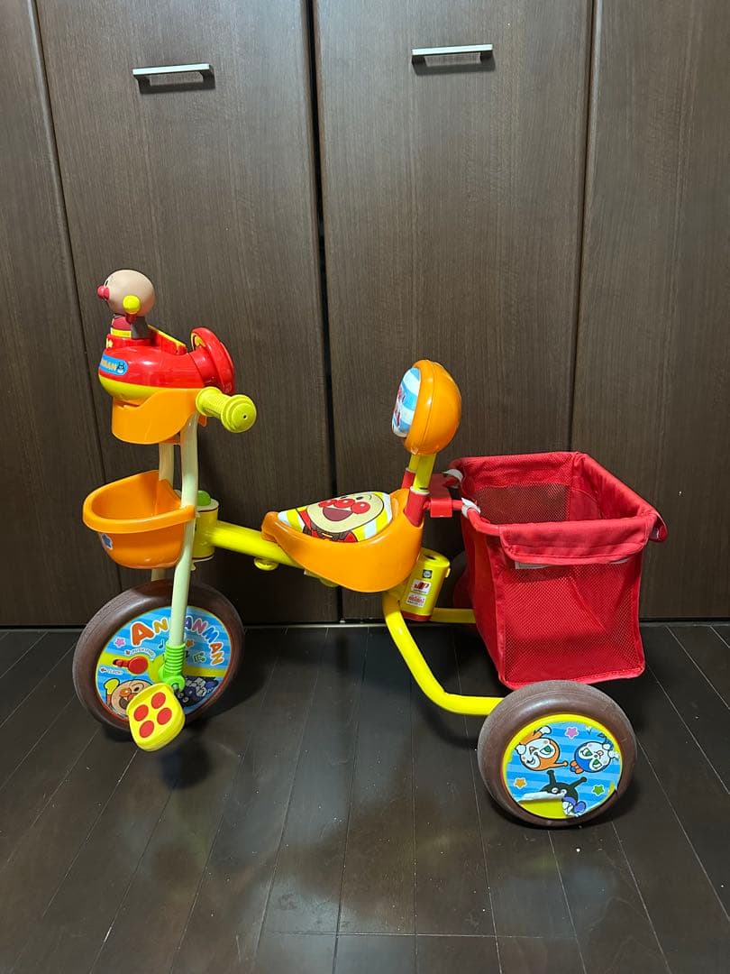 アンパンマン 三輪車 SG規格 かじとり 手押し棒 おでかけ三輪車