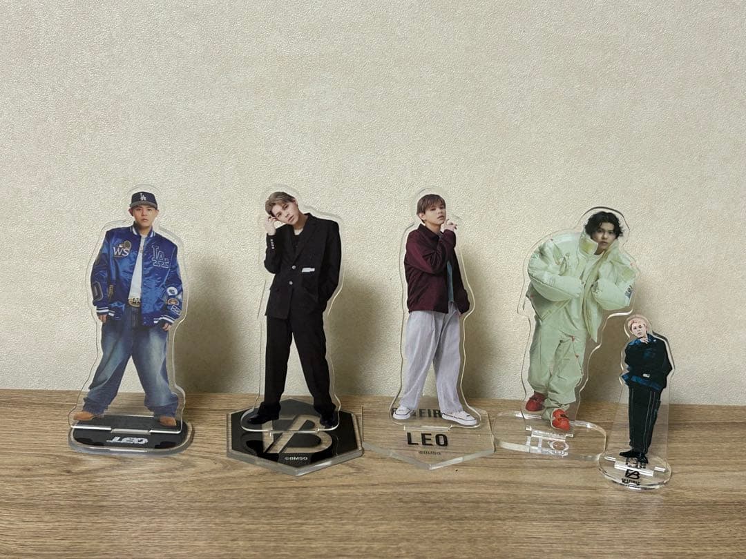 ビーファースト レオ アクスタ まとめ売り