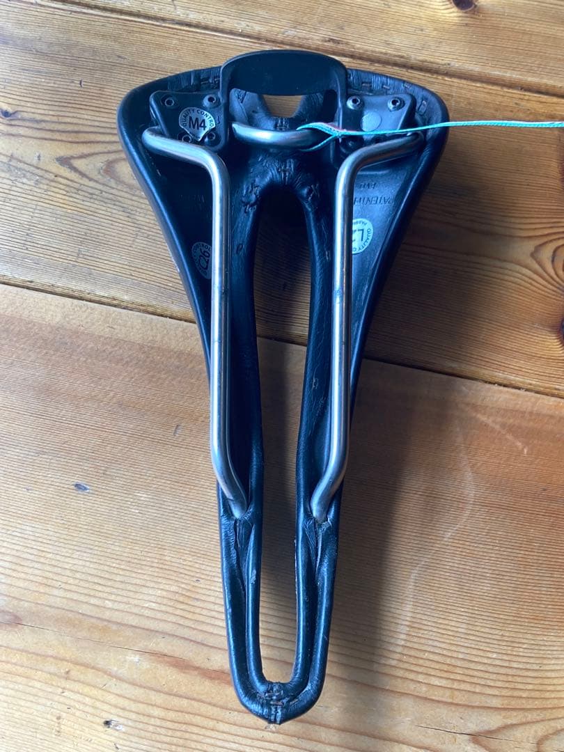 Selle SMP Stratos サドル