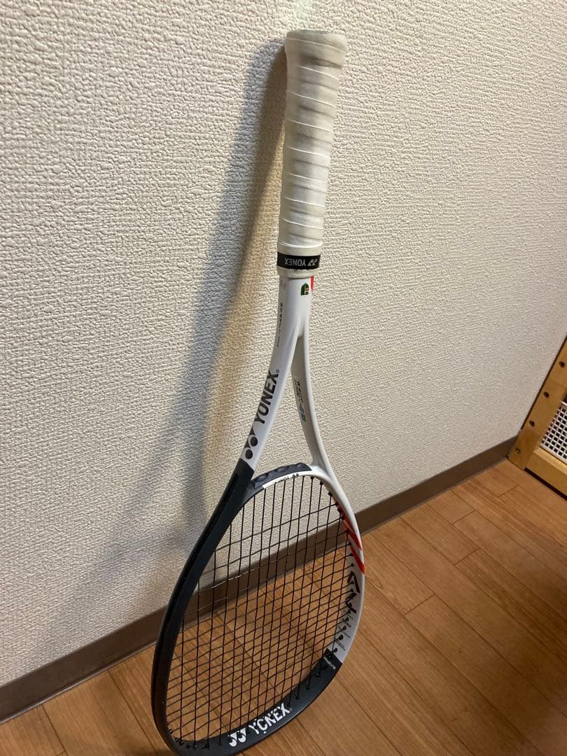 ヨネックス　ボルトレイジ7v ホワイト　SL2