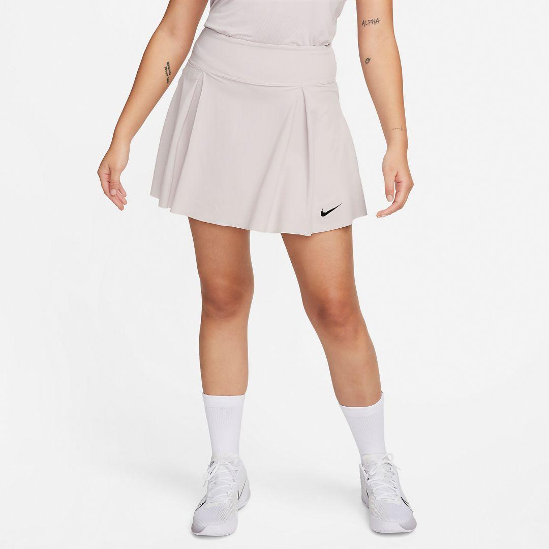 【新品】NIKE海外スコートS〜M