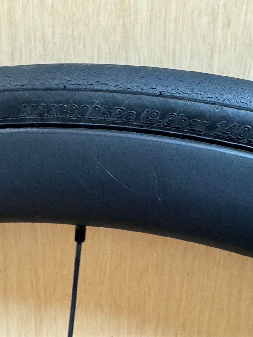 HUNT 35 CARBON AERO DISC 〔アジリスト25c付き〕