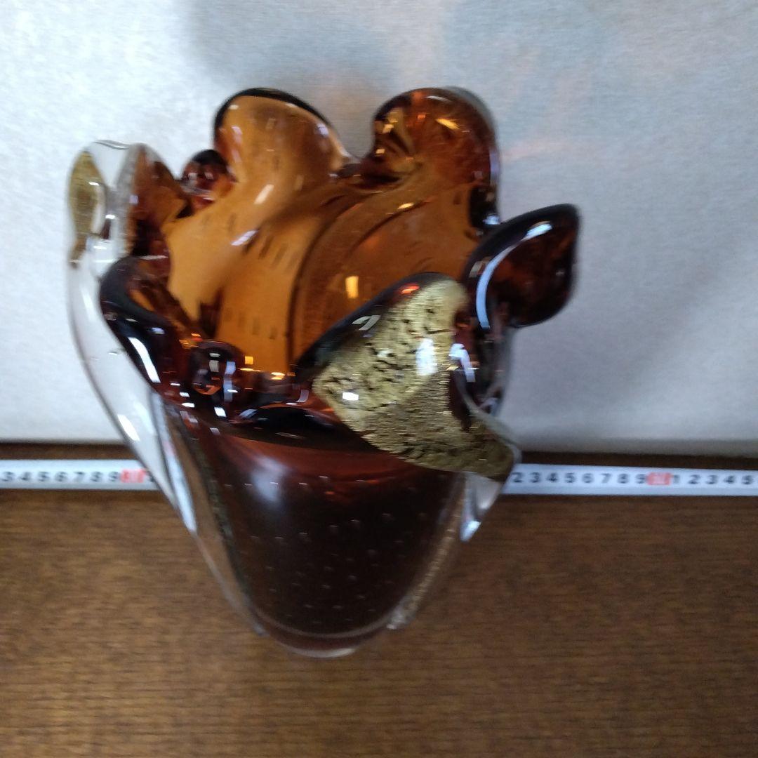岩田藤七　 　金箔入り　　花瓶　花入　吹き硝子