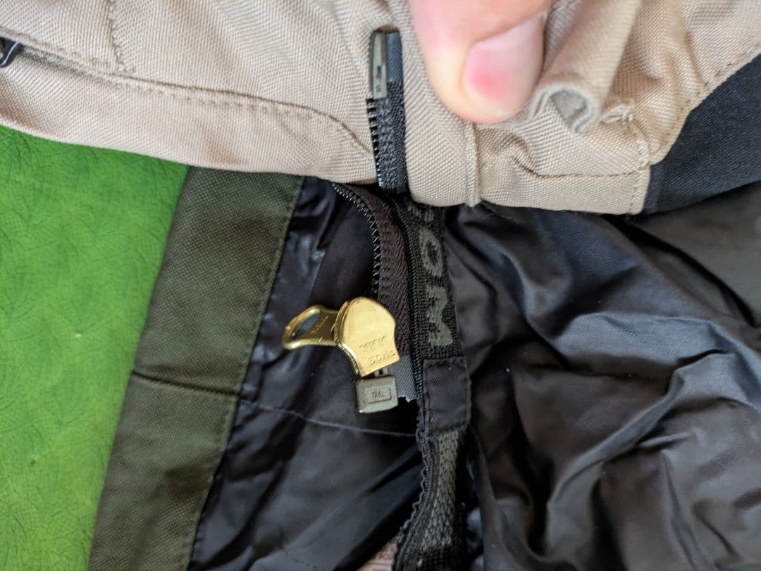 VOLCOM スノーボードウェア セットアップ+グローブ等おまけつき