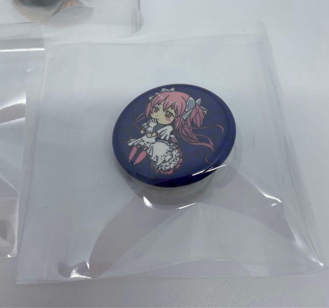 まどかマギカ アルティメットまどか 悪魔ほむら べべ 缶バッジ