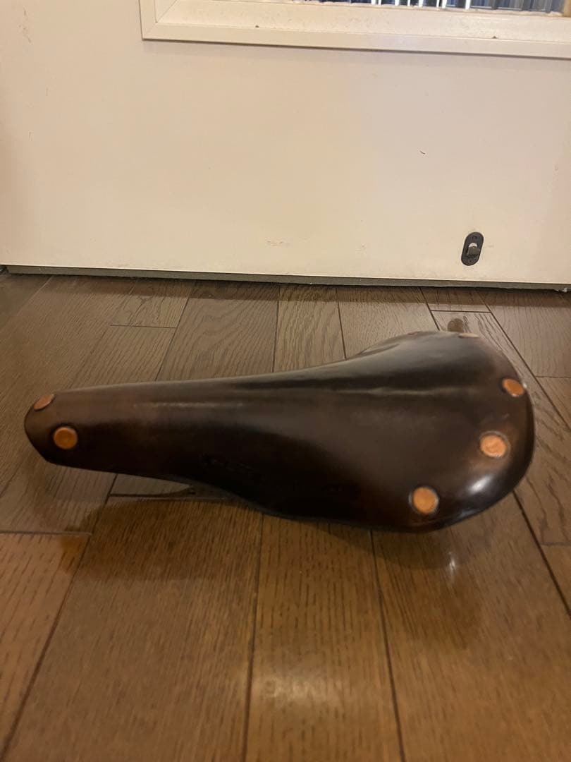 BROOKS ビンテージ 自転車レザーサドル 英国製品