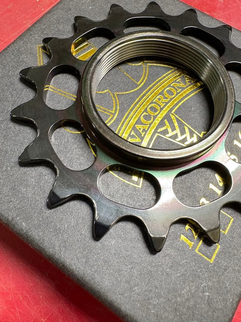 NOVACORONA TITAN COG　ノバコローナ　チタンコグ　18T