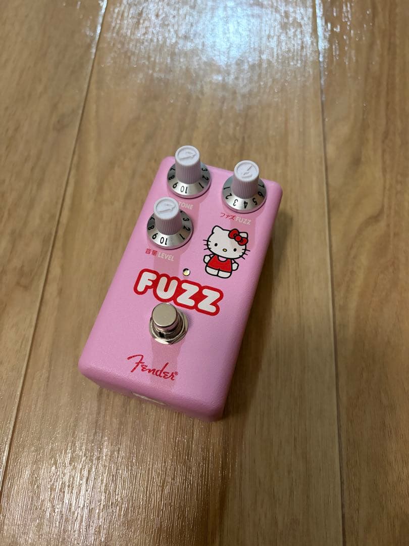 Fender Fuzz ハローキティデザイン