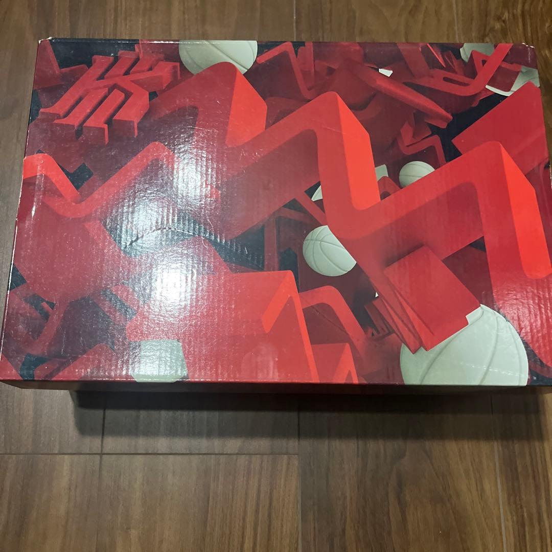 KYRIE 4 カイリー4 EP コンフェティ