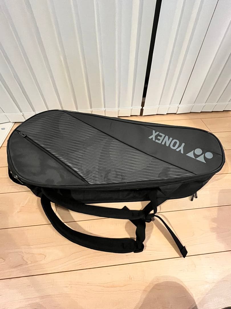 YONEX バドミントン、テニスバッグ ブラック