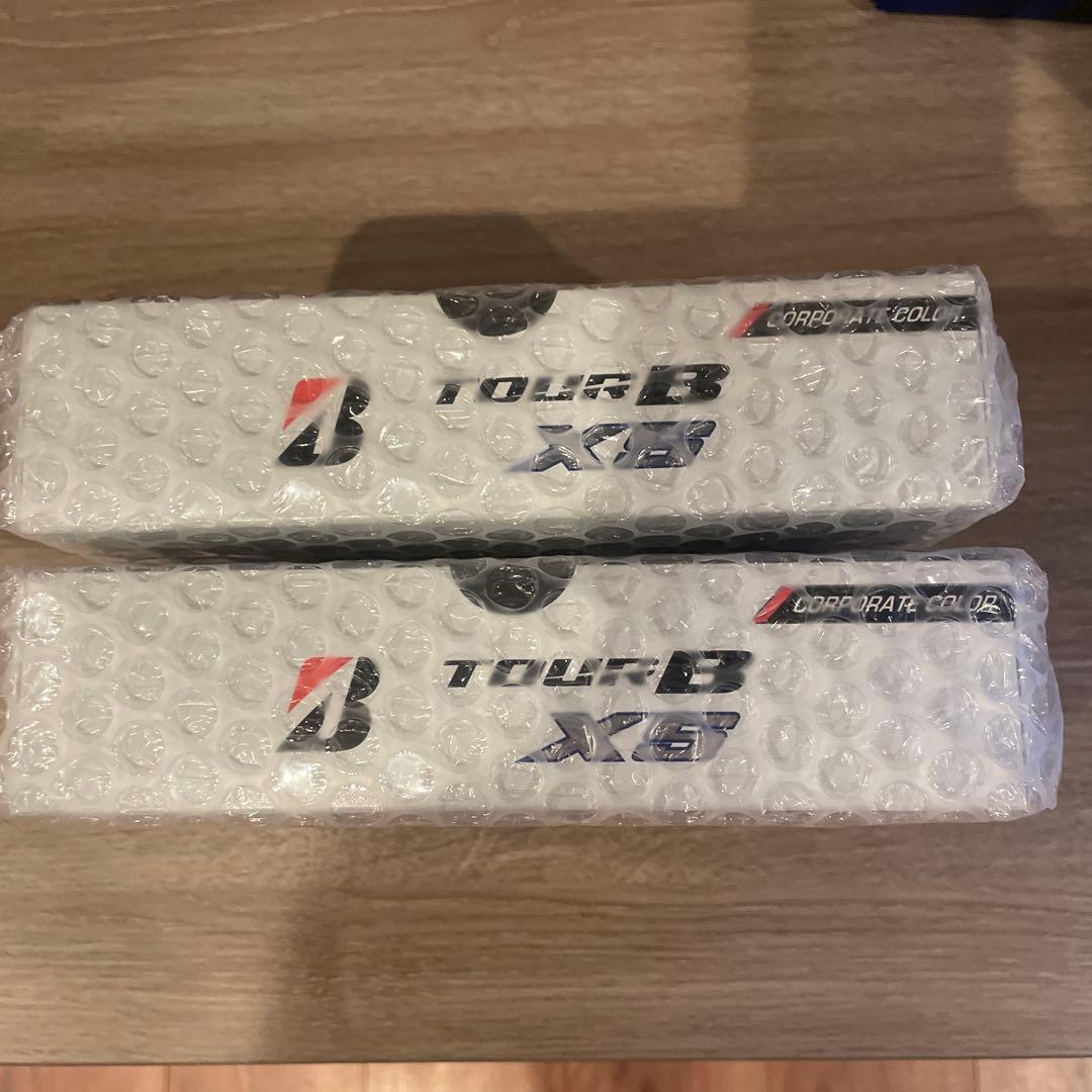 ブリヂストン　TOUR B XS2024年モデル　コーポレートカラー