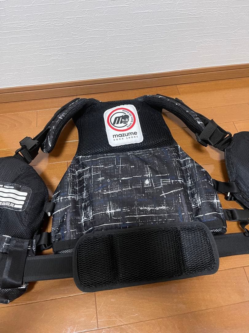mazume マズメ レッドムーン ライフジャケット ブラックスカリ