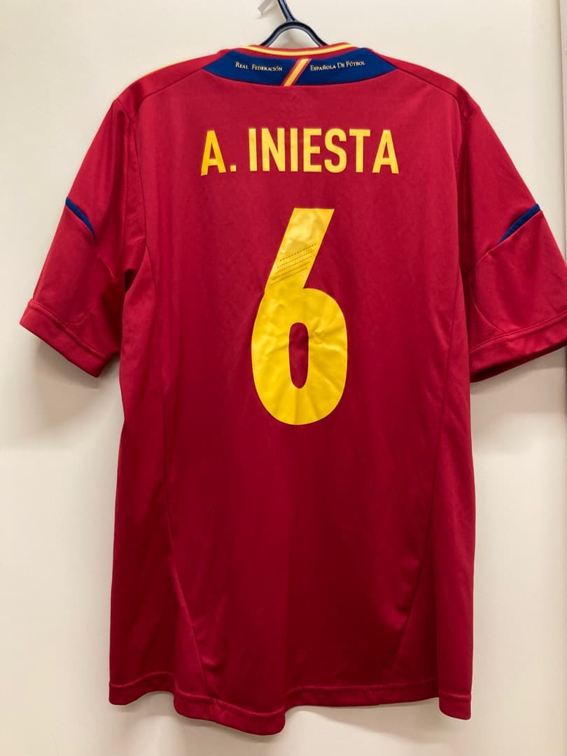 スペイン代表ユニフォーム　アンドレス・イニエスタモデル