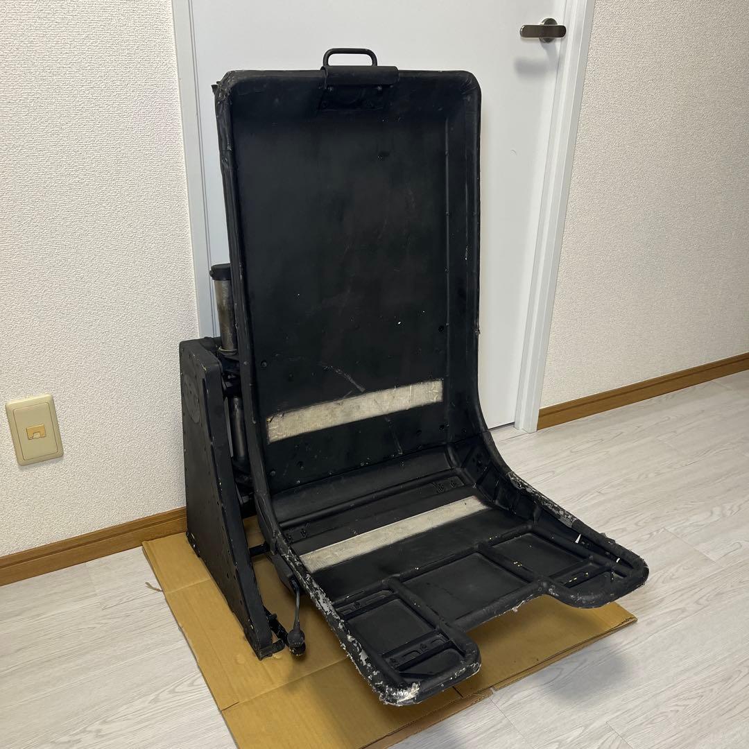 詳細不明 日本軍 航空機 戦闘機 シート 操縦席 座席 パイロット 実物 可動