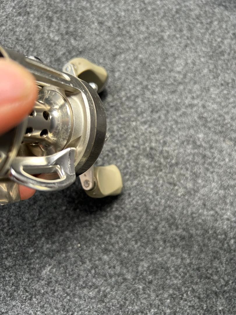 VARIUS M200 ベイトリール バリウス リョービ