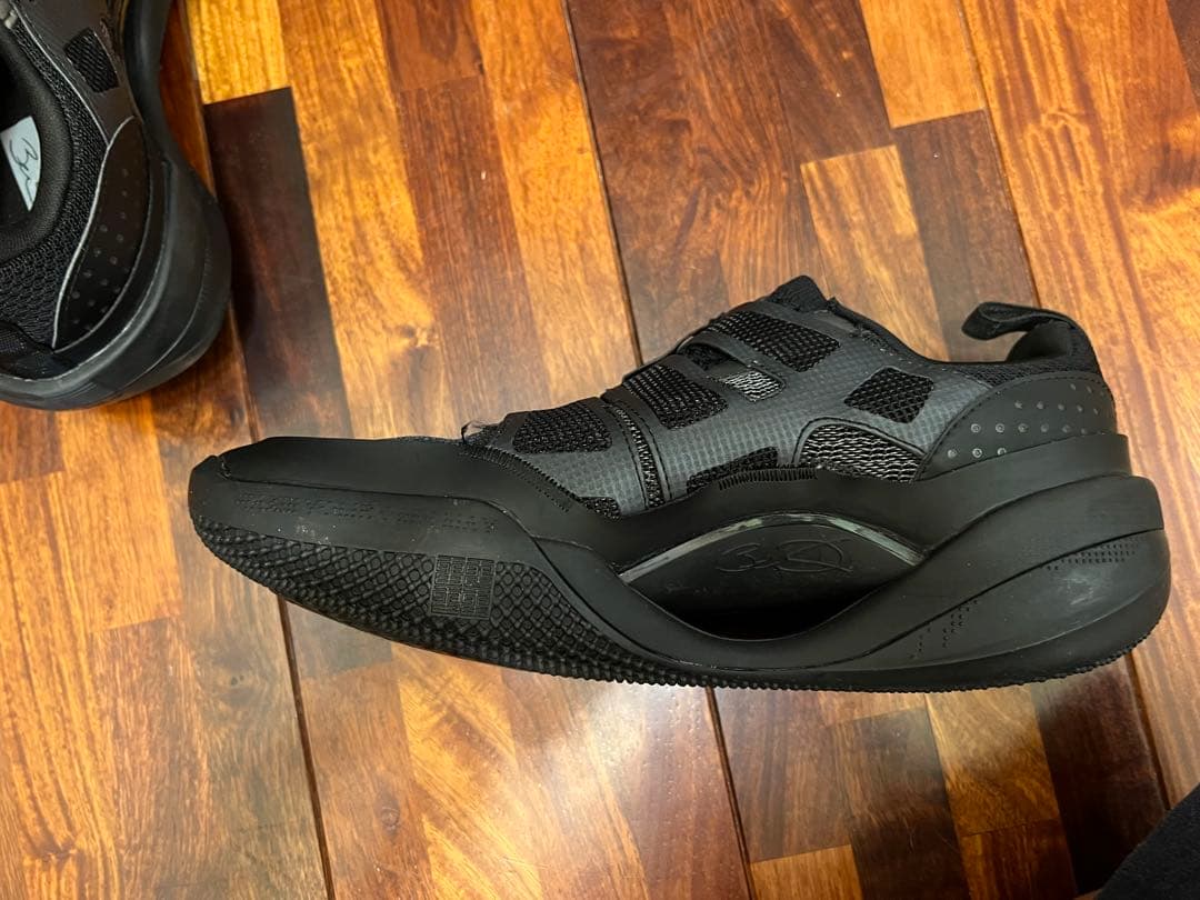 【限定値下】未使用品 LI-NING スニーカー サイズ BOA式 27.0cm