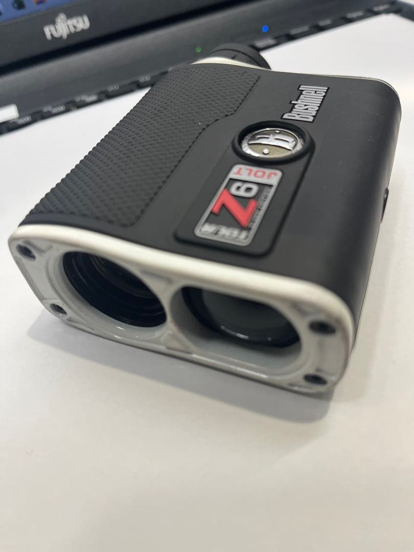 Bushnell Tour Z6 ゴルフ用距離計 ケース付き