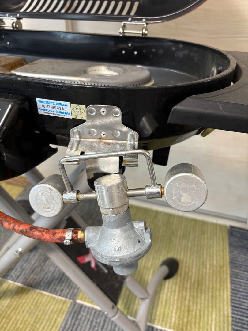 激安　 Coleman バーベキューグリル 赤　送料込み