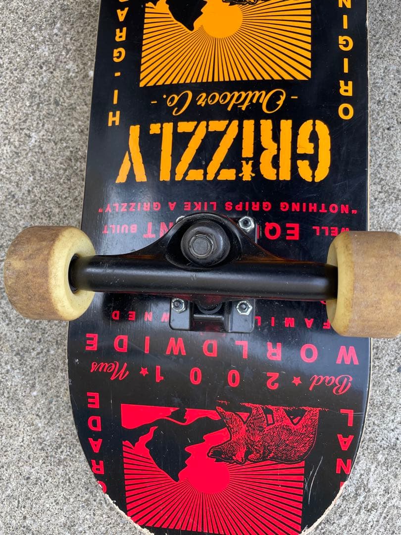 Grizzly スケートボード カラフルデザイン