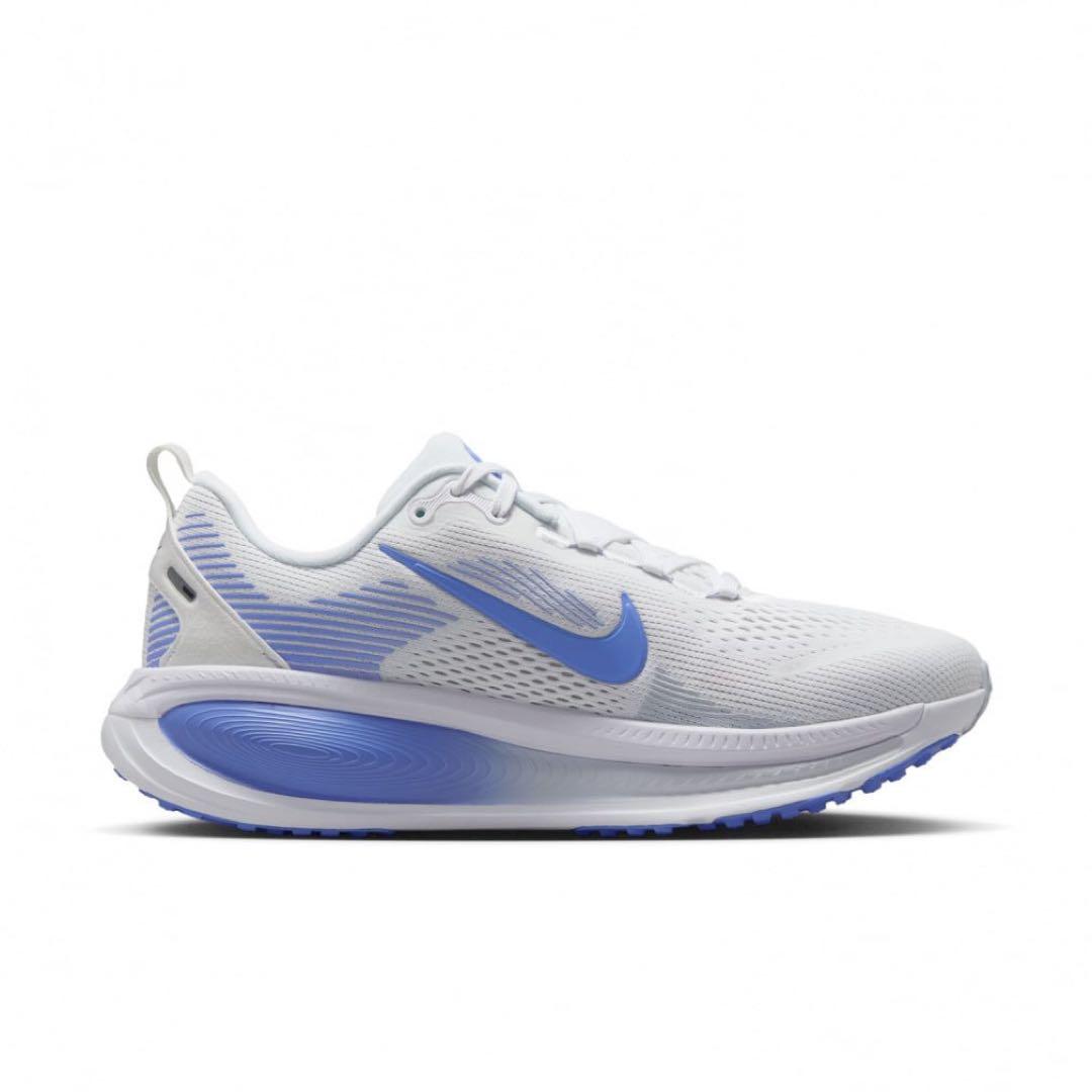 【新品】NIKE ウィメンズ ズーム ボメロ 18/26.5cm