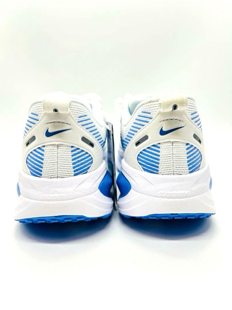 【新品】NIKE ウィメンズ ズーム ボメロ 18/26.5cm