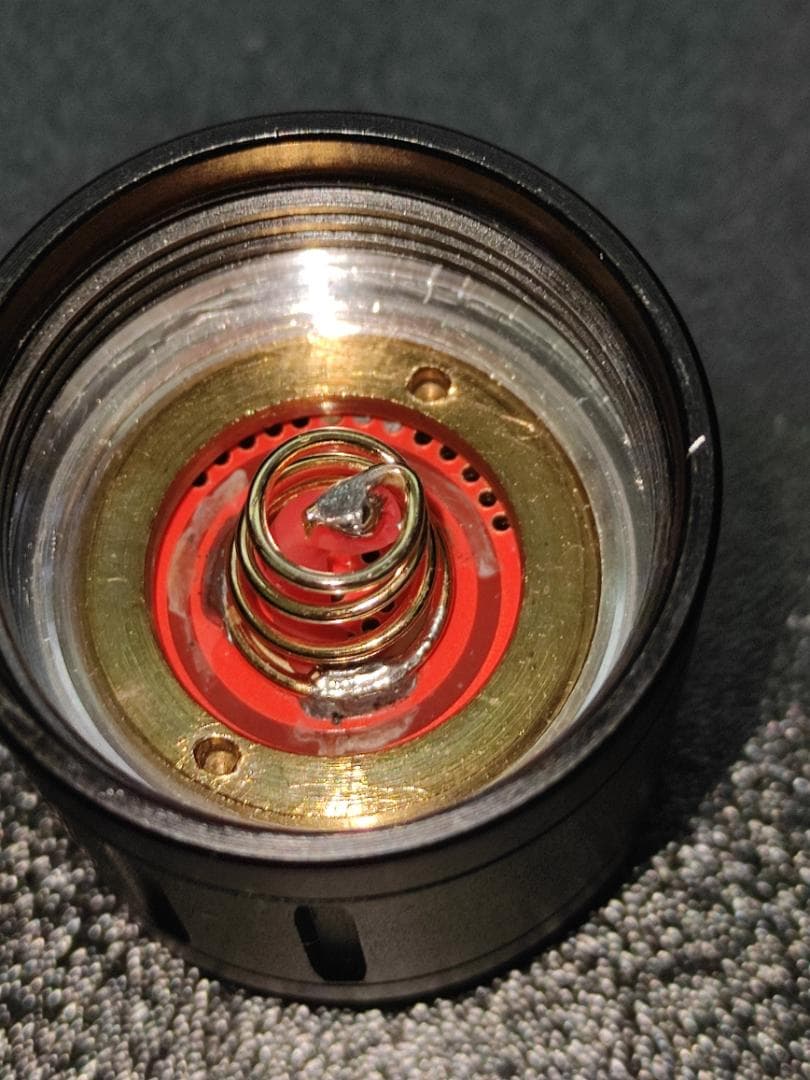 コンボイ M21C XHP70.2 懐中電灯 CONVOY