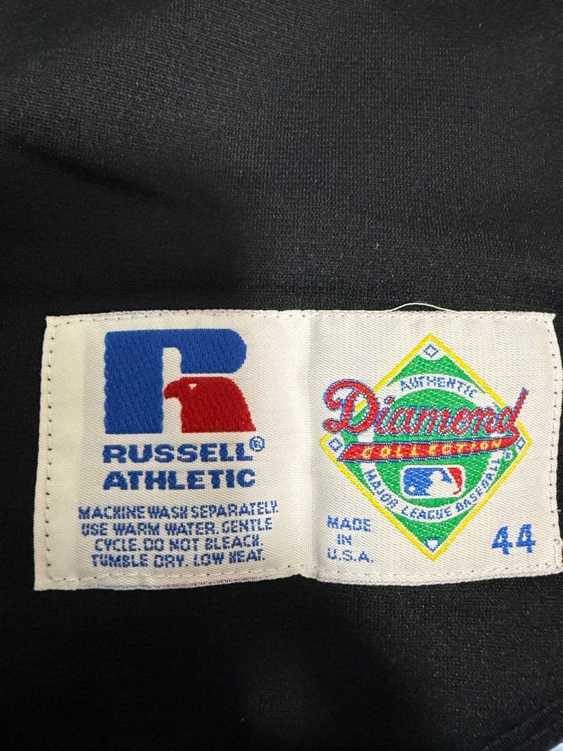 MLBコロラドロッキーズ希少創設年ユニフォーム　購入者あります。