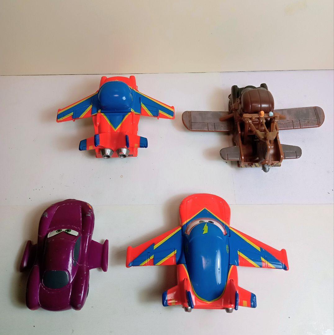 トミカディズニーカーズ4台