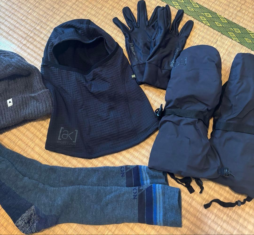 burton ak GORE-TEX Lサイズ上下　小物色々