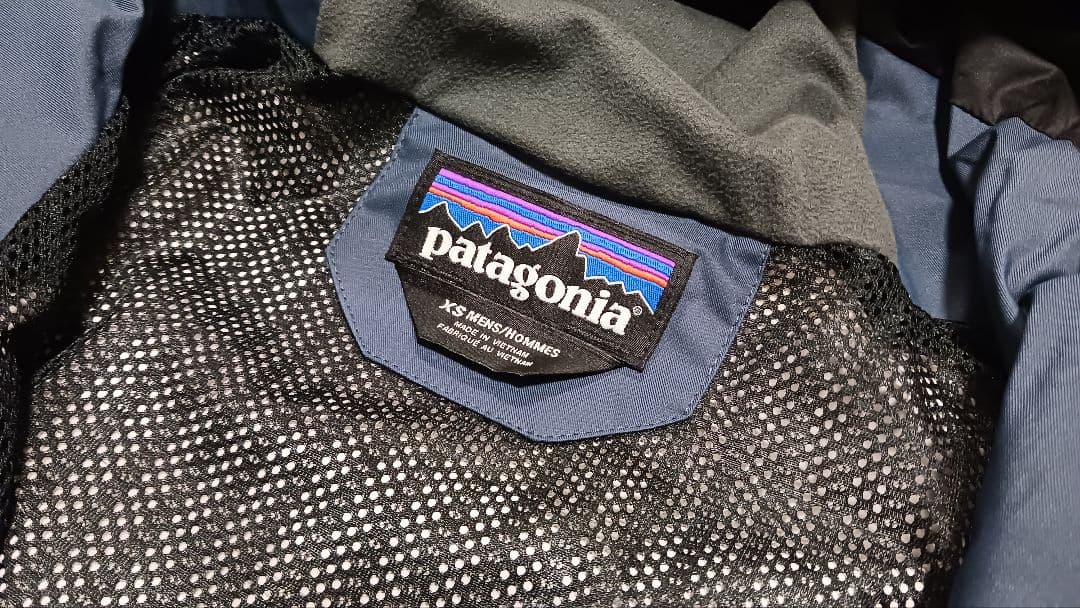 未使用PatagoniaメンズスノーショットジャケットXSネイビースキーウェア
